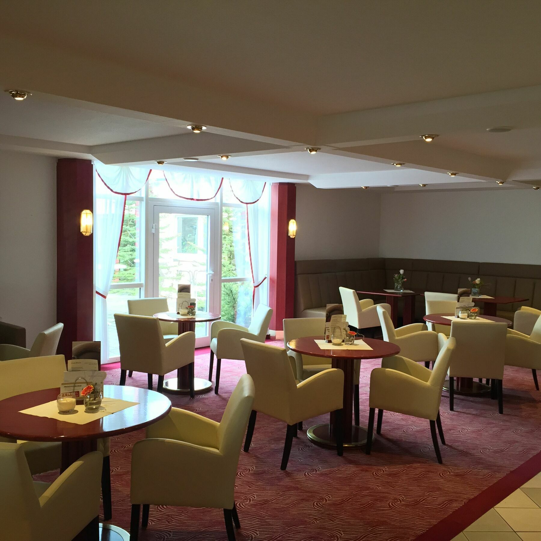 Airport Hotel Erfurt Buitenkant foto